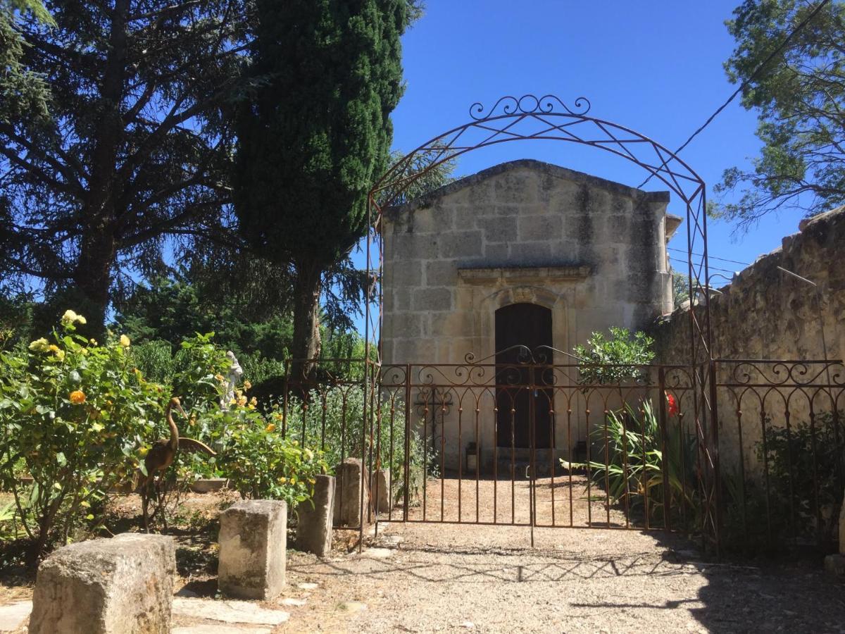 Mas De La Chapelle Sainte-Elisabeth Villa Tarascon Eksteriør billede